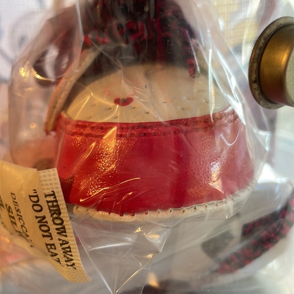 Lil Tootsies hand painted Lil Diva shoes 0-6months new in pail - Picture 9 of 9